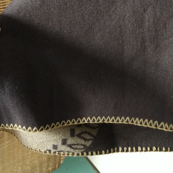 Western Reversible Shawl/Poncho - Picture 4 of 8